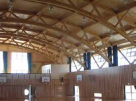 清竜中学校屋内運動場